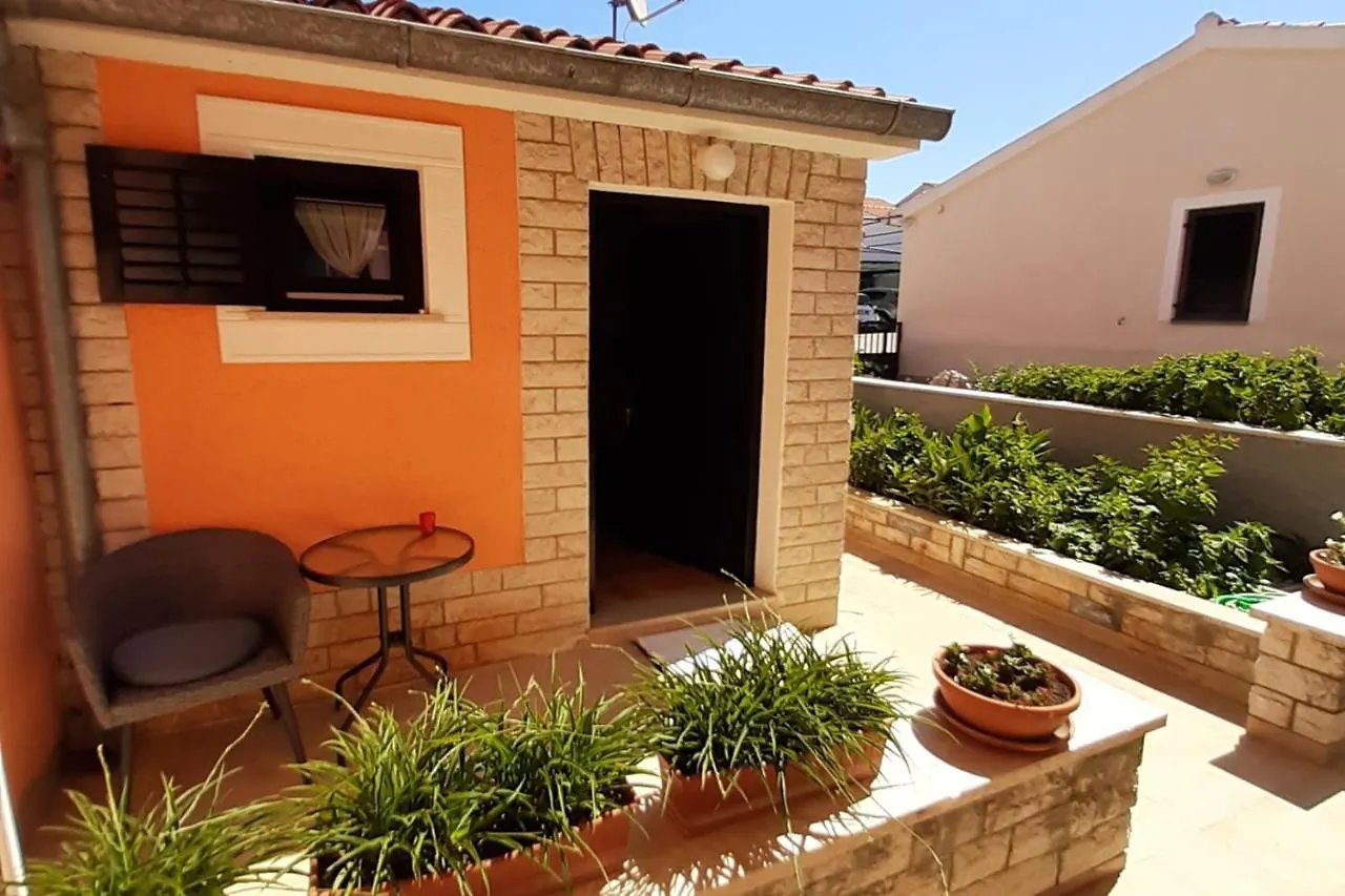 Apartment Edo Porec 0*,